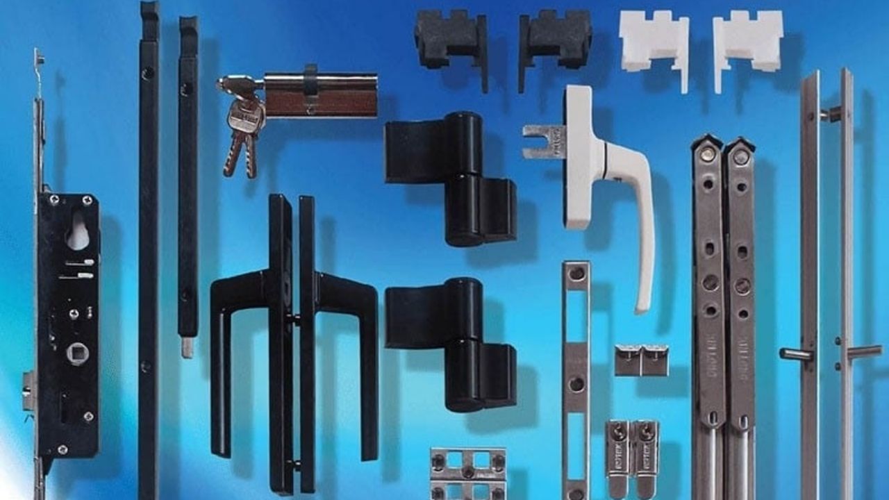 Kiểm Tra Phụ Kiện Đi Kèm Kiểm Tra Phụ Kiện Đi Kèm